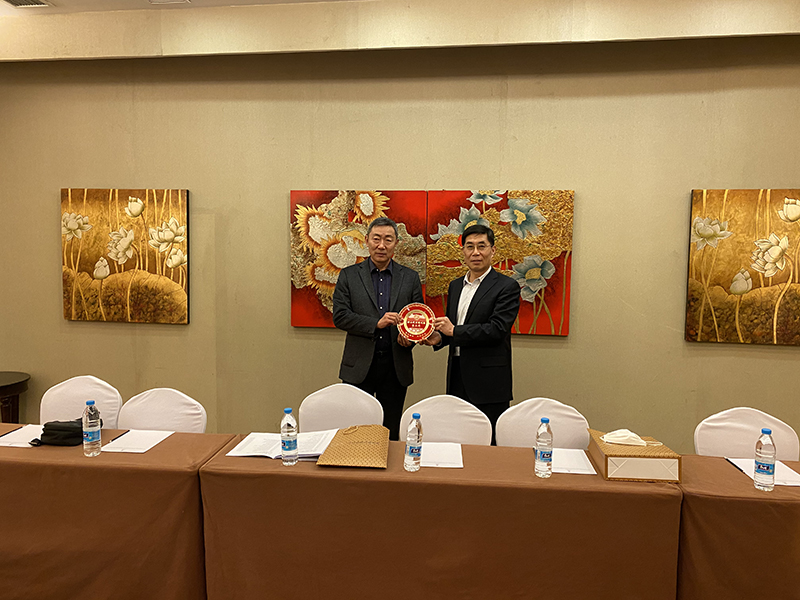 中建聯(lián)合積極參與慈善事業(yè)，榮獲嶗山慈善事業(yè)貢獻(xiàn)獎(jiǎng)(圖3)