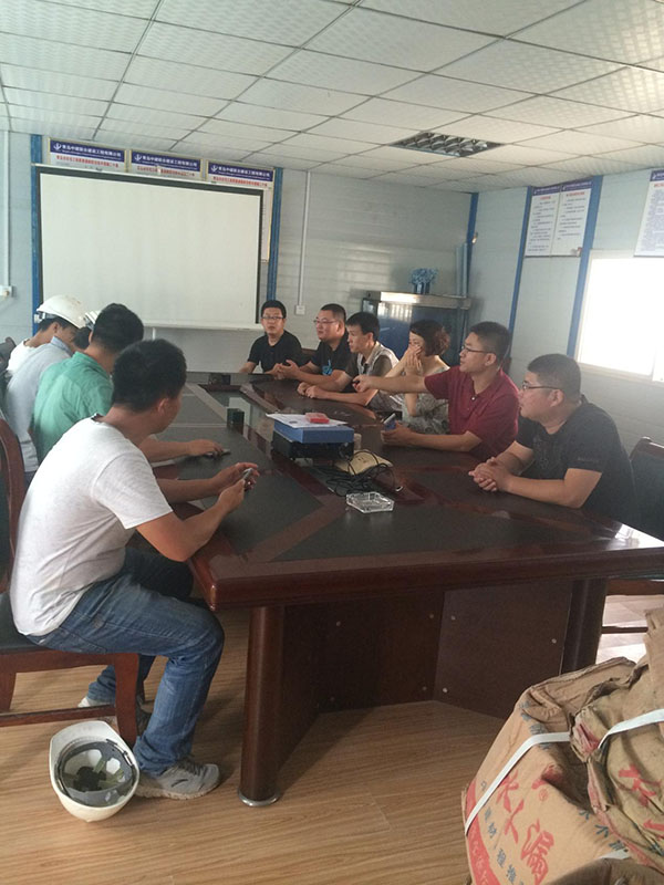 公司開展送清涼活動(dòng)(圖1) 公司開展送清涼活動(dòng)(圖1)