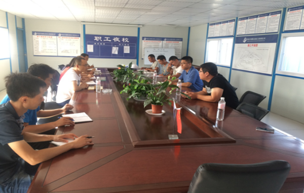 炎炎夏日送清涼，慰問一線勞動者(圖1)