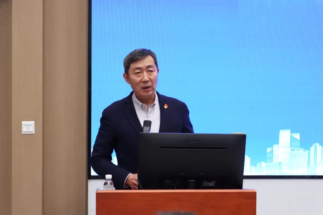 嶗山區(qū)建筑業(yè)協(xié)會換屆大會圓滿完成，中建聯(lián)合當(dāng)選為會長單位(圖2)