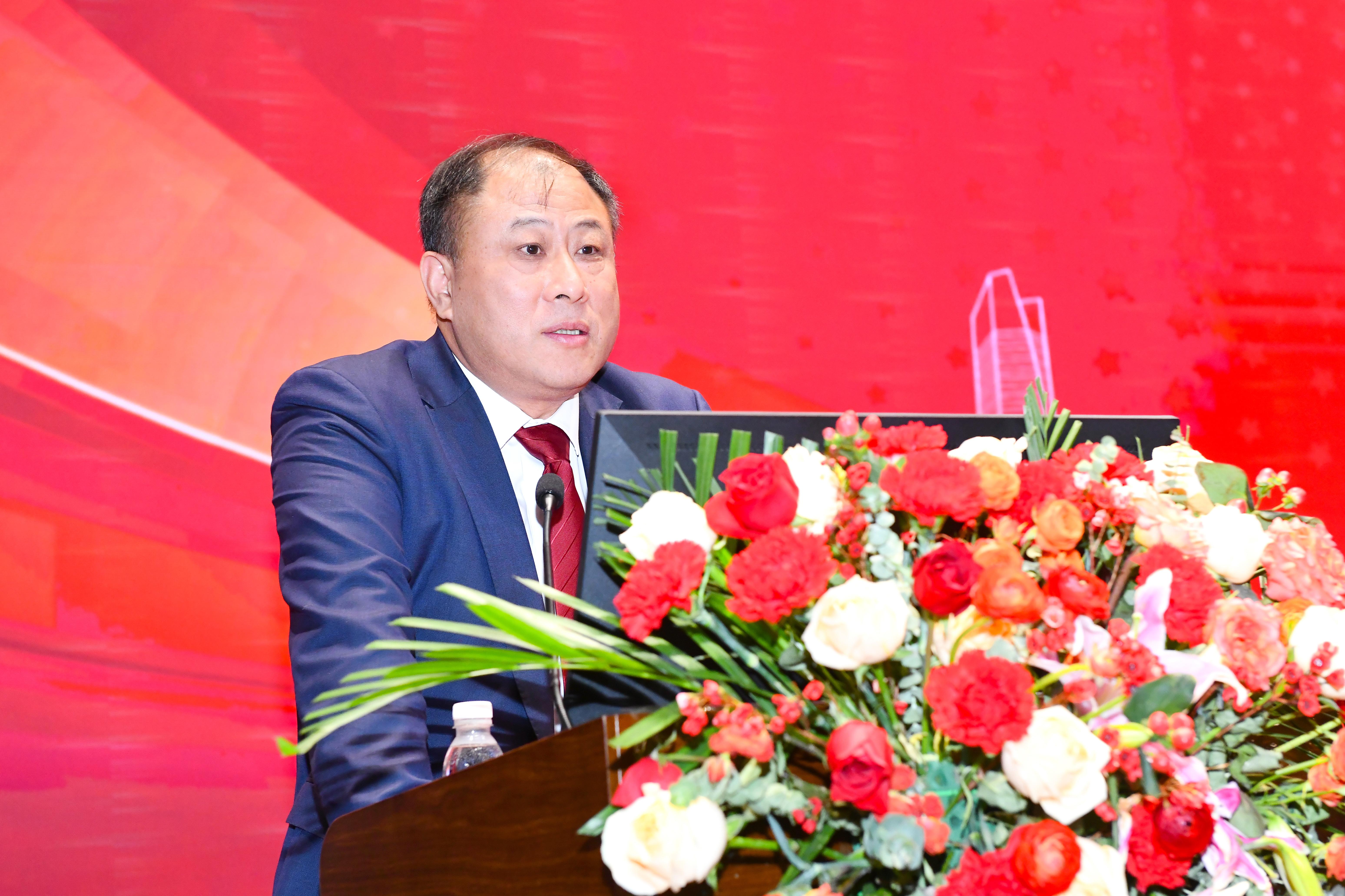 向陽而生，破局進(jìn)取 | 中建聯(lián)合2023年度總結(jié)表彰暨2024年迎新大會(huì)勝利召開(圖1)